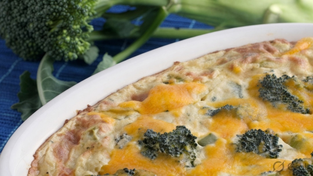 Easy low-carb turkey and broccoli casserole with melted cheddar cheese